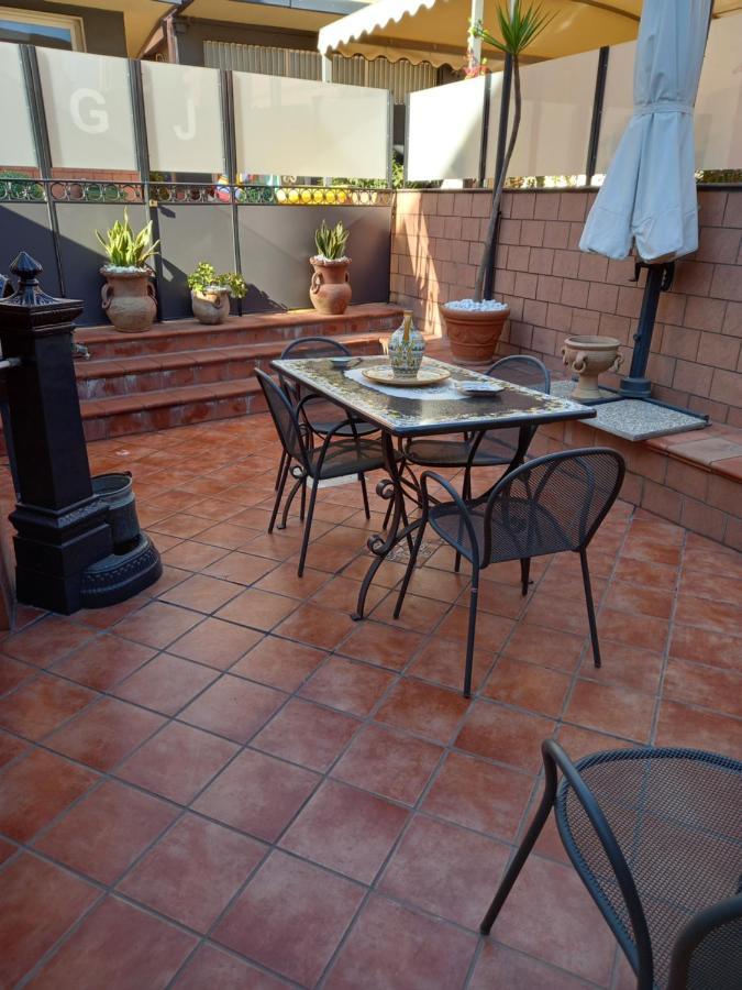 Josephine'S Cottage Misterbianco Luaran gambar